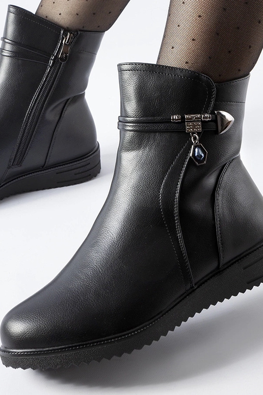 Botines isolées noires avec un...