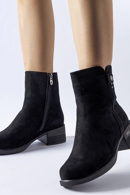 Botines isolées noires en cuir Faustin