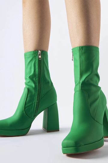 Bottines à talons hauts vertes mates Isauro