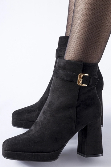 Bottines classiques isolées... 2