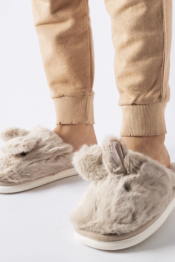 Chaussons chauds beiges...