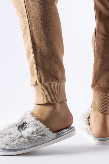 Chaussons chauds gris avec... 2