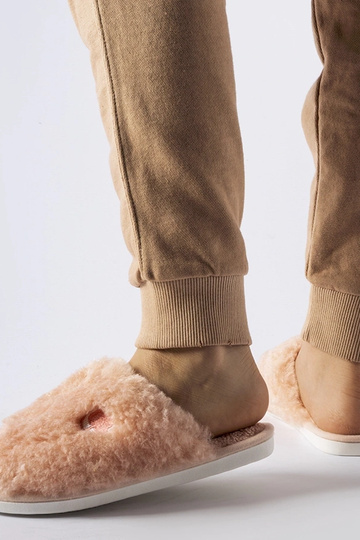 Chaussons chauds roses avec patch Alessio 2