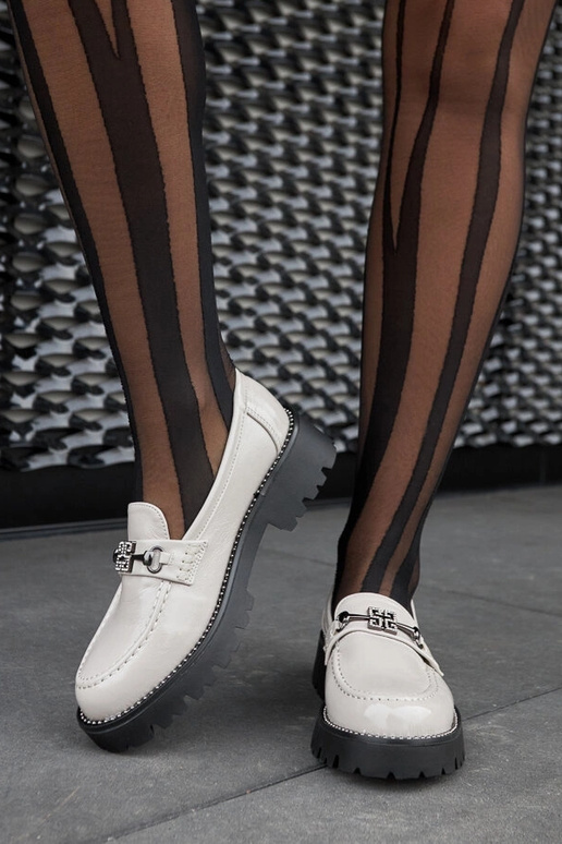 Mocassins gris laqués avec strass Casine