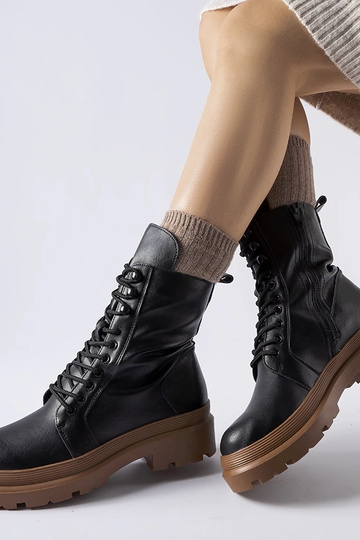 Chaussures de randonnée... 2