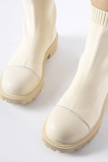 Bottines chaussettes beiges... 2
