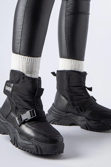 Bottes de neige isolées noires avec velcro Mernicco