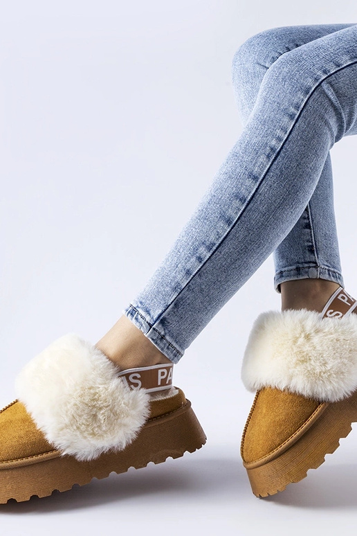 Chaussons marron avec élastique et...