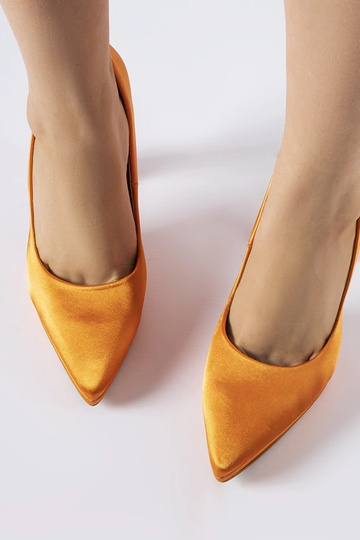 Escarpins Rivers en satin orange avec talon bloc 2