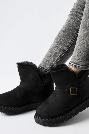 Bottes de neige noires... 2