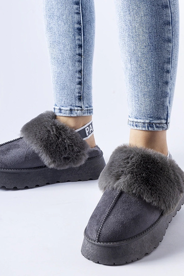 Chaussons isolants gris avec élastique et fourrure Sangro 2