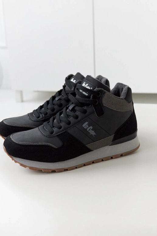 Baskets noires Lee Cooper... Baskets noires Lee Cooper...