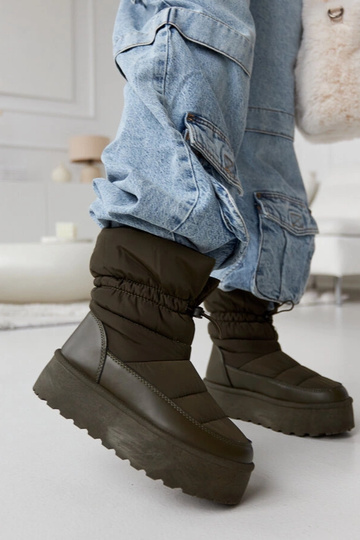 Bottes de neige vertes...