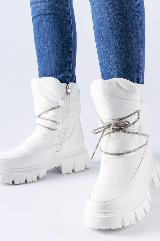 Bottes de neige blanches avec zircons...