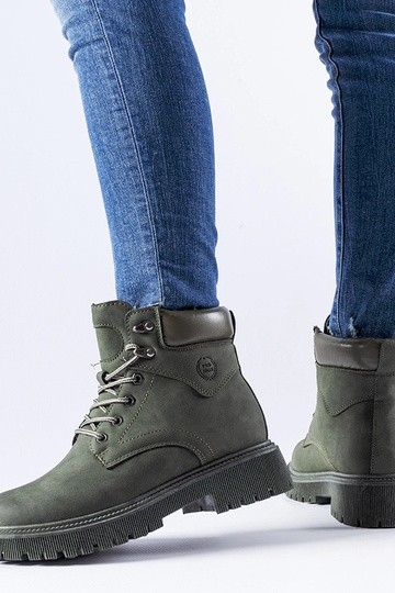 Bottes classiques isolées... 2