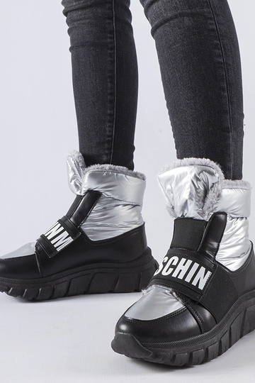 Bottines de neige isolées...