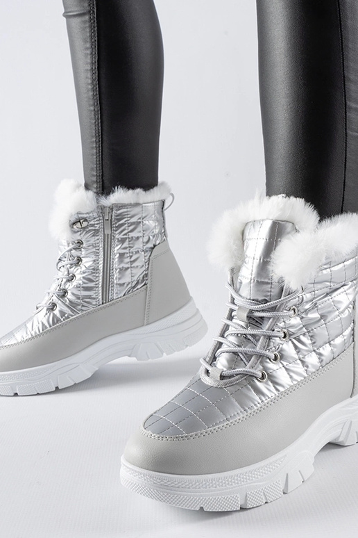 Bottes de neige à plateforme isolées...