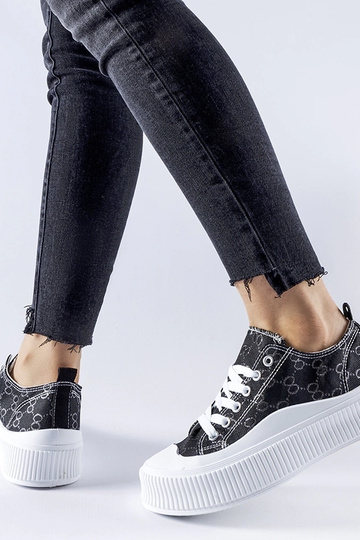 Baskets noires décorées du... 2