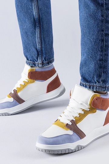 Les baskets montantes...