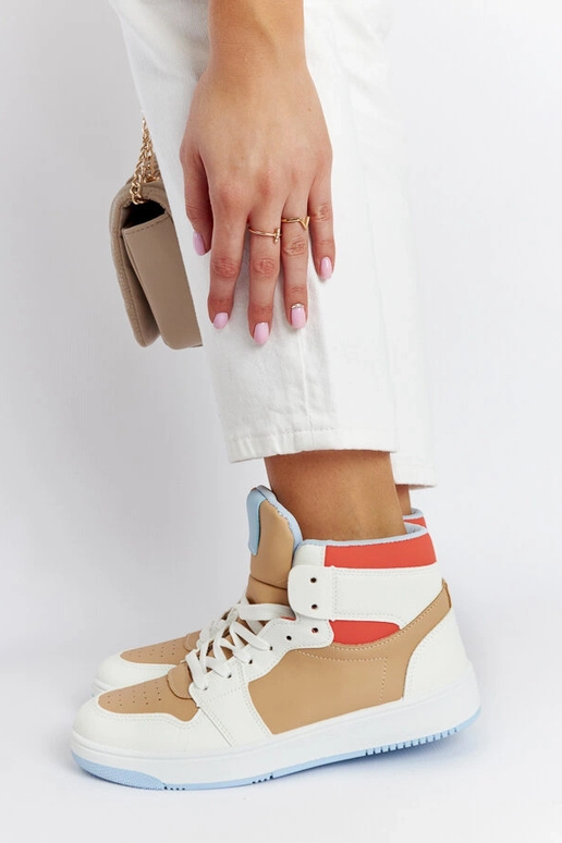 Baskets montantes blanches et beiges...