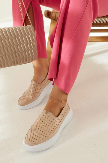 Chaussures à enfiler dorées ajourées à semelle épaisse pour femme Marcie
