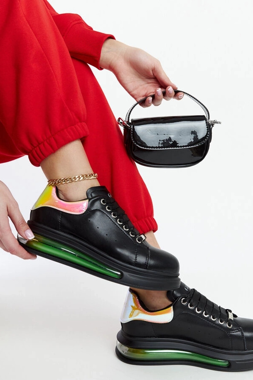 Baskets noires à plateforme GOE NN2N4030