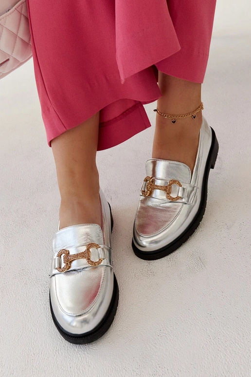 Mocassins argentés avec des zircons... Mocassins argentés avec des zircons...