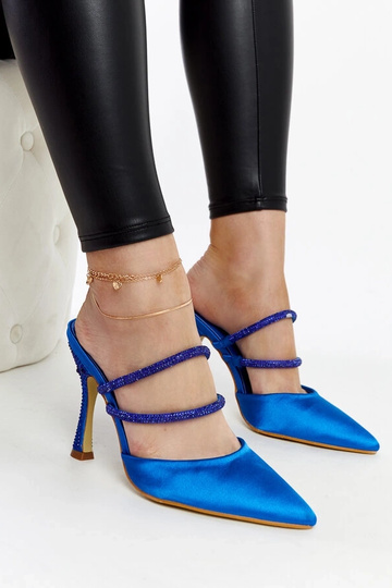 Mules à talons hauts bleues...