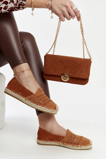 Espadrilles ajourées marron...