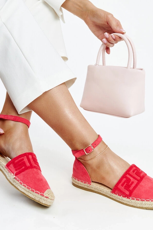 Espadrilles rose foncé avec broderie... Espadrilles rose foncé avec broderie...