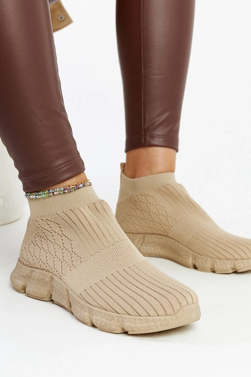 Sneakers légères de sport beige foncé...