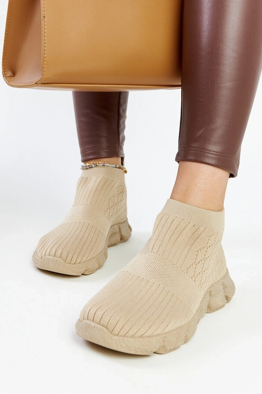 Sneakers légères de sport beige foncé...