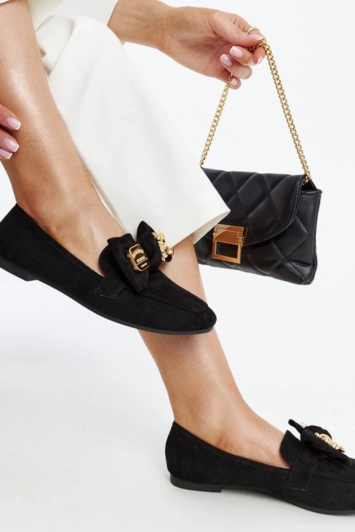 Mocassins noirs avec épingle de...