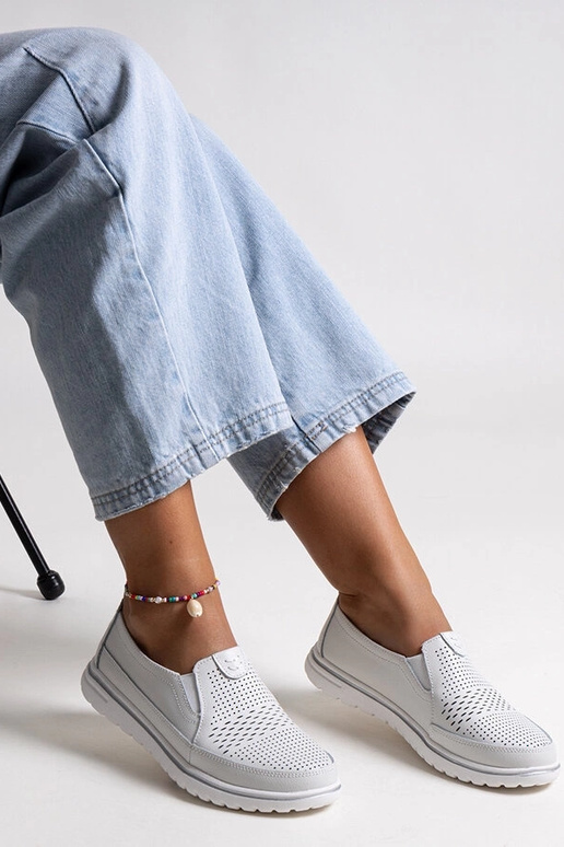 Chaussures en cuir gris clair Vinceza Chaussures en cuir gris clair Vinceza