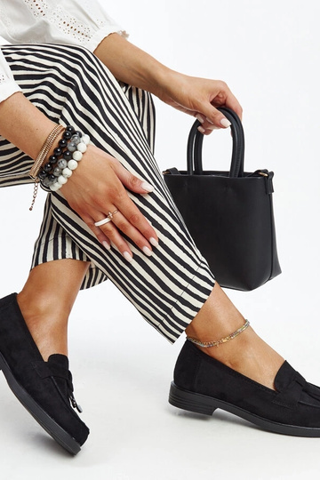 Mocassins en daim noir par Vinceza