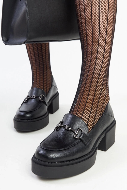 Chaussures à talons hauts en cuir... Chaussures à talons hauts en cuir...