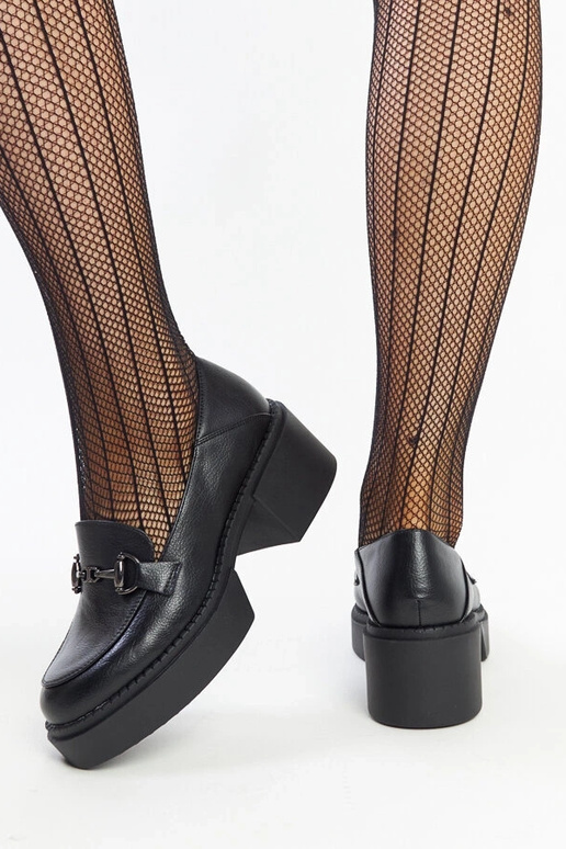 Chaussures à talons hauts en cuir... Chaussures à talons hauts en cuir...