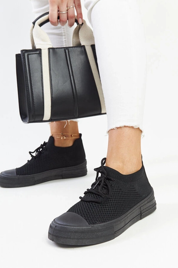 Baskets de sport légères... 2