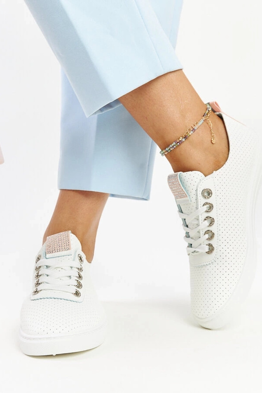 Baskets blanches en cuir écologique...