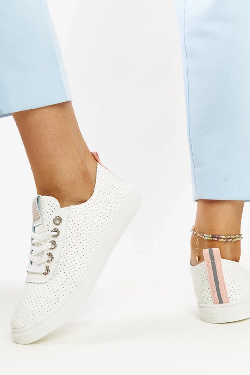 Baskets blanches en cuir écologique...