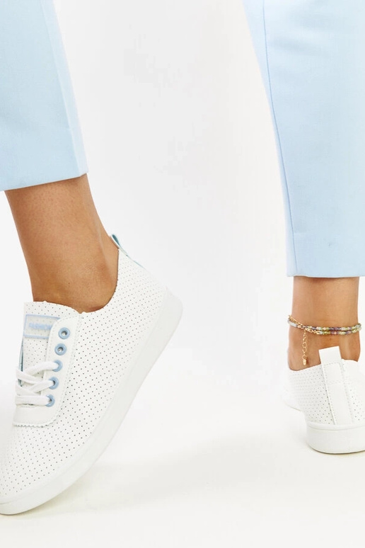 Baskets blanches en cuir écologique...