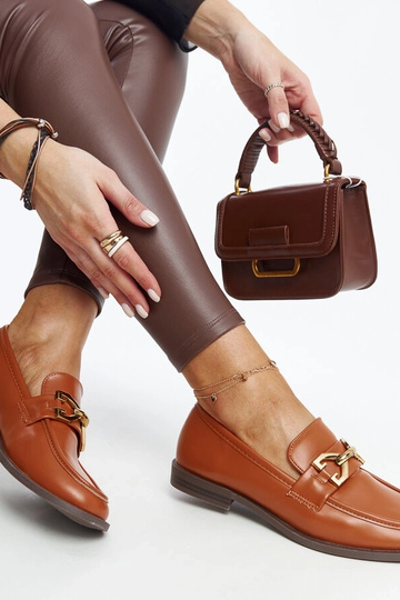 Mocassins à boucle marron Lea