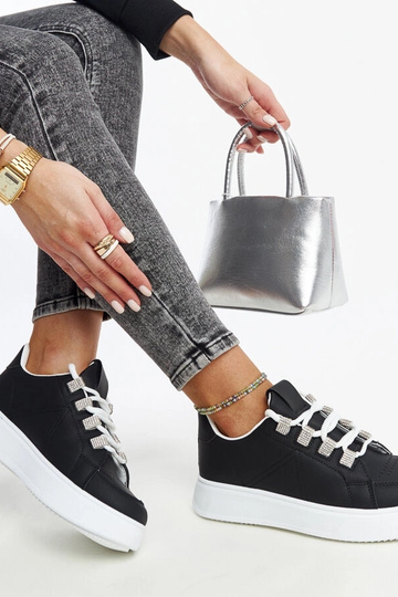 Baskets noires à semelle... 2