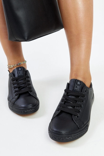 Baskets noires en cuir écologique Luz 2