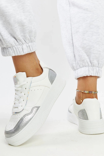 Baskets blanches et... 2