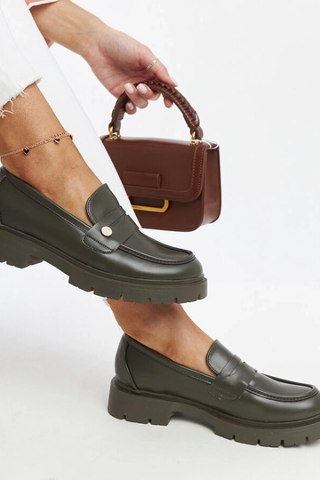 Chaussures vert foncé en... 2