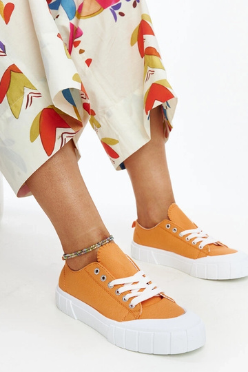 Baskets en tissu orange...