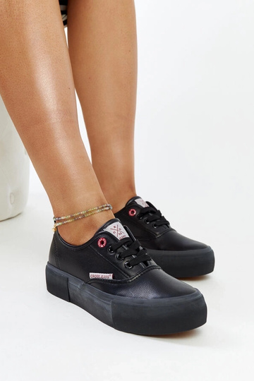 Baskets noires pour femmes CROSS JEANS