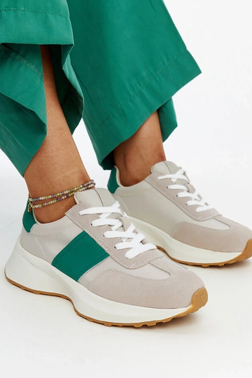 Baskets en cuir gris et...