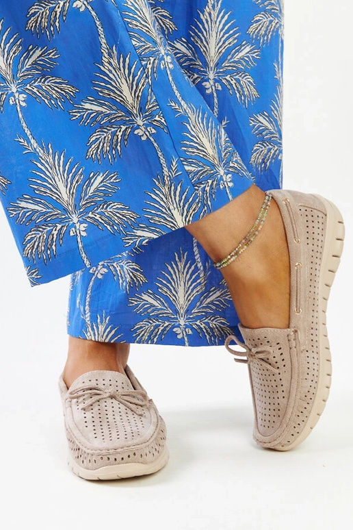 Mocassins en cuir marron avec semelle... Mocassins en cuir marron avec semelle...